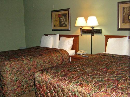 Americas Best Value Inn And Suites Overland Park Værelse billede