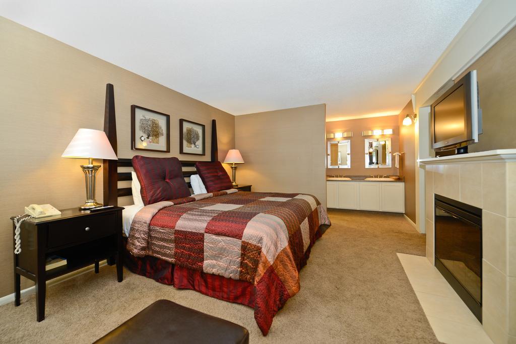 Americas Best Value Inn And Suites Overland Park Værelse billede